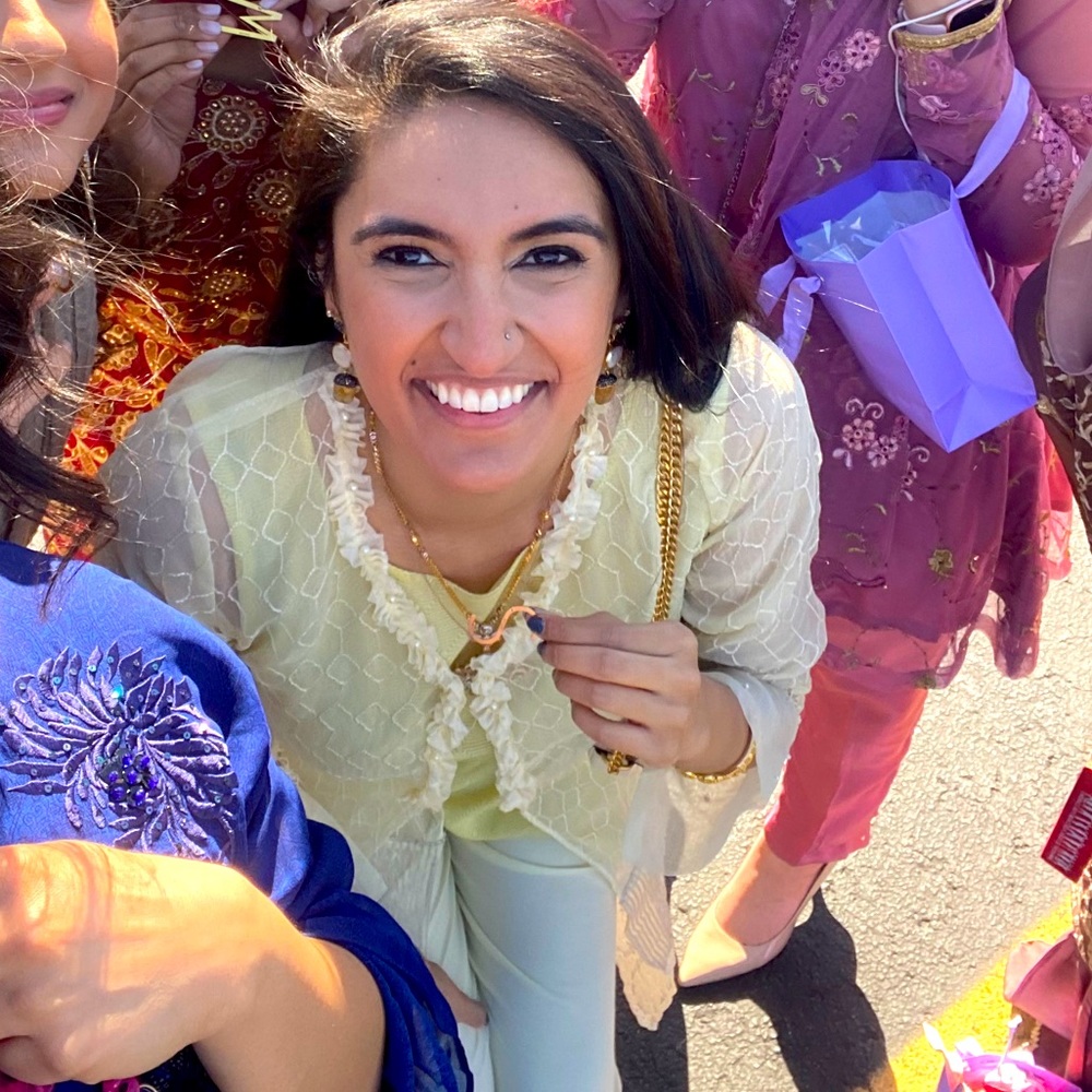 Meet your Posher, Saniya